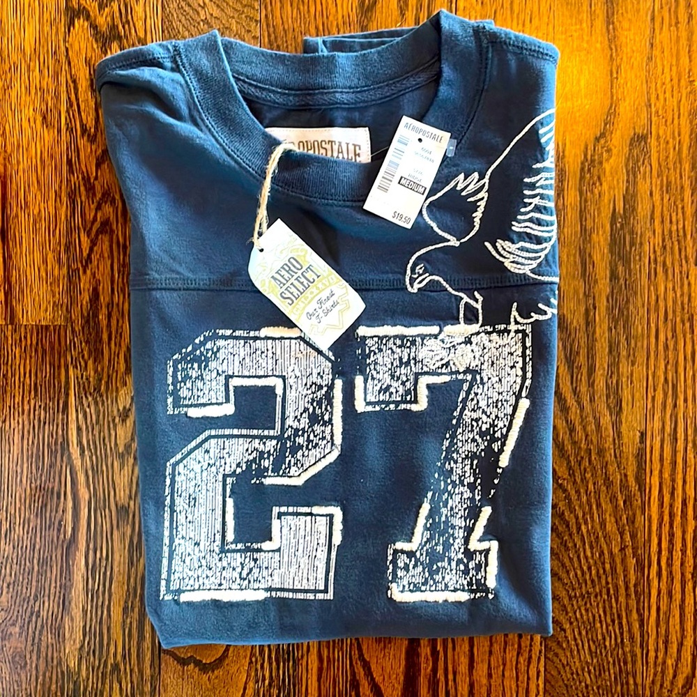 Brand new Aeropostale  cut sleeve T-shirt. Size medium